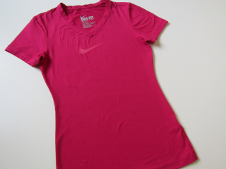 Dívčí sportovní tričko- NIKE... VEL-XS