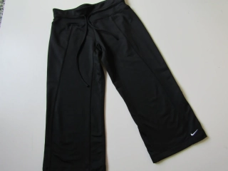 Dívčí sportovní 3/4 kalhoty- NIKE... VEL-M