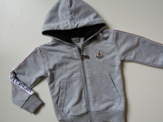 Chlapecká sportovní mikina- MONCLER... VEL-92