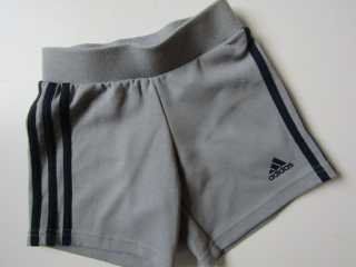 Chlapecké teplákové kraťasy- ADIDAS-NOVÉ... VEL-98-104