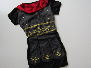 MAŠKARNÍ KOSTÝM... VEL-104-116