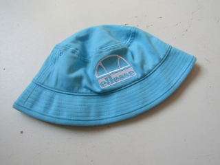Chlapecký klobouk- ELLESSE-NOVÝ... VEL-152-M