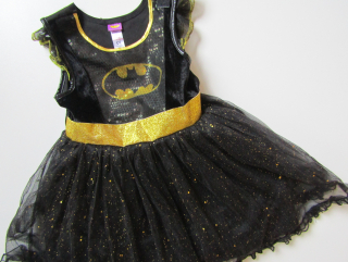 MAŠKARNÍ KOSTÝM- BATMANKA... VEL-110-116