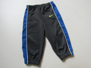Chlapecké sportovní kalhoty- NIKE... VEL-86
