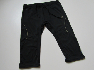 Pánské sportovní 3/4 kraťasy- NEW BALANCE... VEL-M