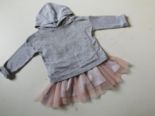 Dívčí šaty- NEXT... VEL-80