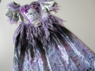 MAŠKARNÍ KOSTÝM- KOUZELNICE... VEL-146-152