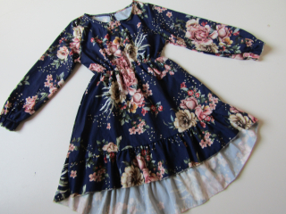 Dívčí šaty... VEL-122-128