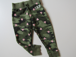 Dívčí sportovní tepláky- GAP... VEL-92