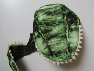 MAŠKARNÍ KOSTÝM- MASKA-DINO.. VEL-134-140