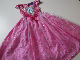 MAŠKARNÍ KOSTÝM- PRINCEZNA... VEL-104