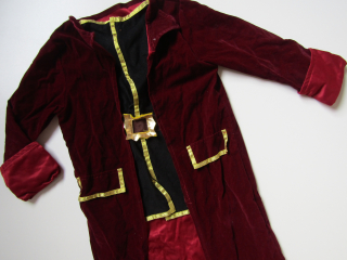 MAŠKARNÍ KOSTÝM- PLÁŠŤ... VEL-140-152