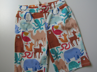 Dívčí teplákové kraťasy- H&M-NOVÉ...VEL-140