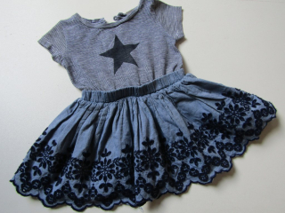 Dívčí  šaty- NEXT.. VEL-74