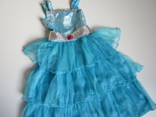 MAŠKARNÍ KOSTÝM.- PRINCEZNA.. VEL-104-116