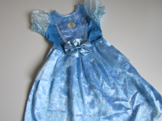 MAŠKARNÍ KOSTÝM- LOCIKA... VEL-98-104