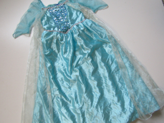 MAŠKARNÍ KOSTÝM- FROZEN... VEL-122-128