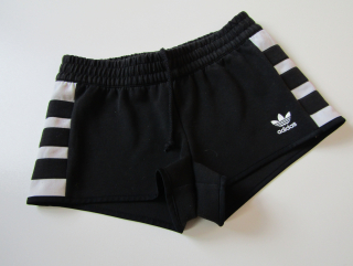 Dívčí teplákové kraťasy - ADIDAS....VEL-34